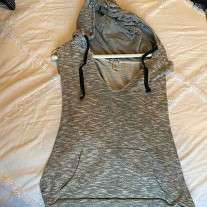 Sleeveless hoodie